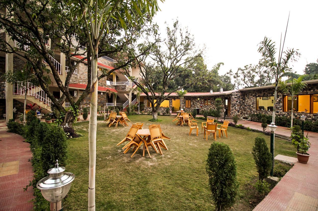 V Resorts Dukes Den Resort Ramnagar  Exterior photo